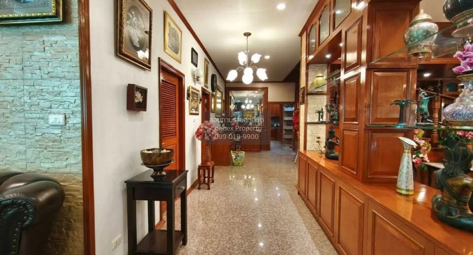 For sale 6 bedrooms house in Bang Bua Thong, Nonthaburi