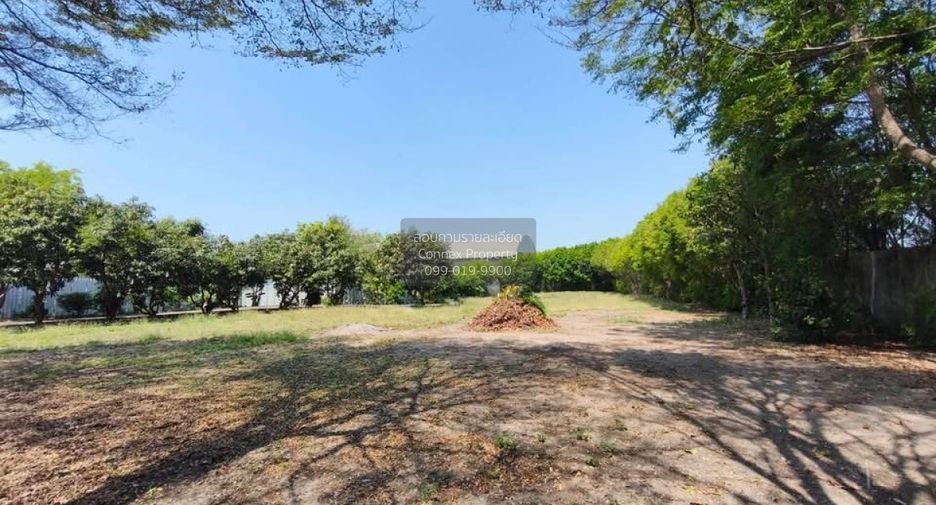 For sale 6 bedrooms house in Bang Bua Thong, Nonthaburi