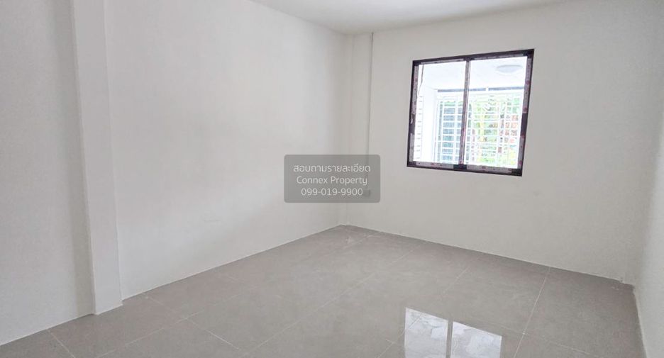 For sale 2 bedrooms townhouse in Bang Lamung, Chonburi
