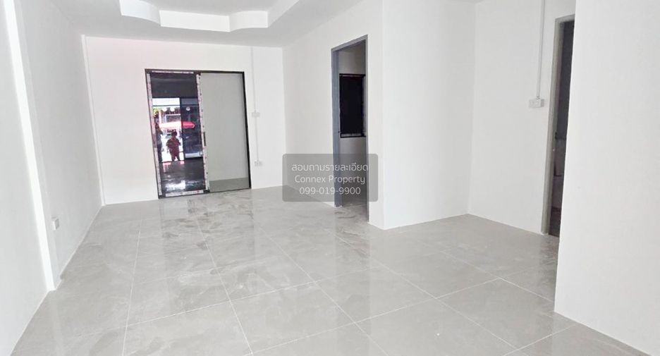 For sale 2 bedrooms townhouse in Bang Lamung, Chonburi