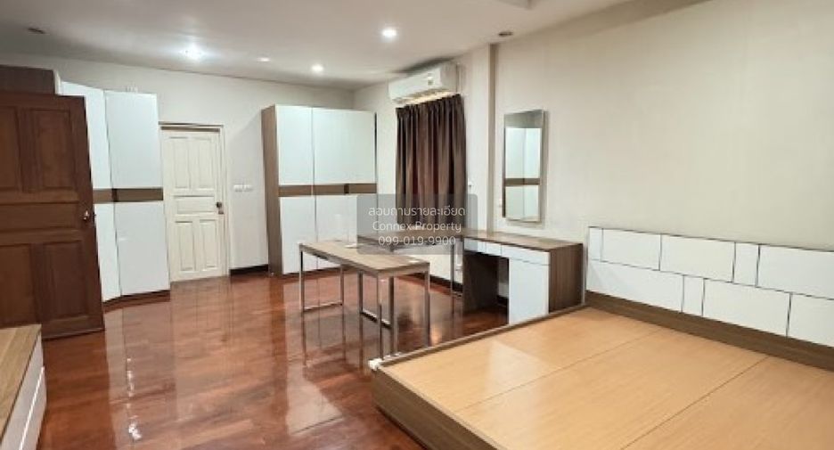 Casa en venta de 3 habitaciones en Bang Khun Thian, Bangkok