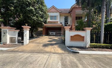 For sale 3 bedrooms house in Bang Khun Thian, Bangkok