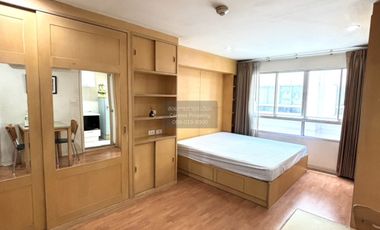 For sale 1 bed condo in Huai Khwang, Bangkok