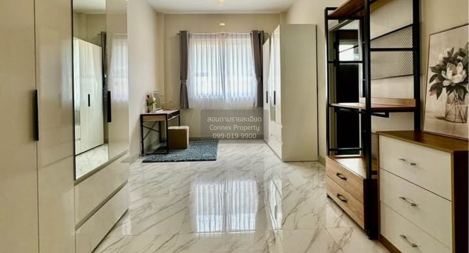 Haus zum Kauf mit 6 Zimmer in Huay Yai, Pattaya