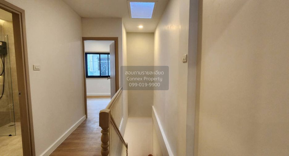 For sale 2 ベッドルーム townhouse in Bang Khen, Bangkok