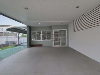 For sale 3 bedrooms townhouse in Bang Khen, Bangkok