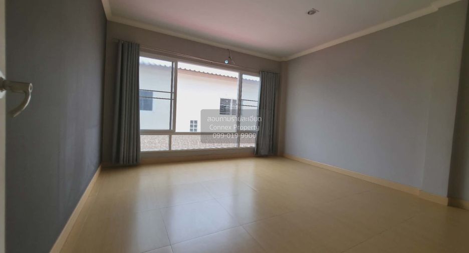 For sale 3 bedrooms townhouse in Bang Khen, Bangkok