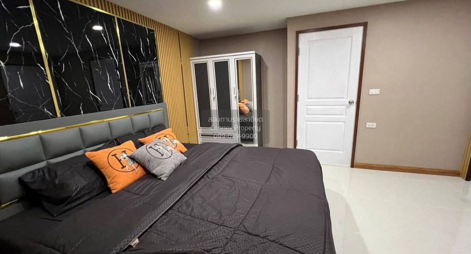 For sale 3 bedrooms house in East Pattaya, Pattaya