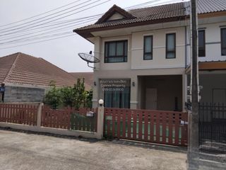 Haus zum Kauf mit 3 Zimmer in Si Racha, Chonburi