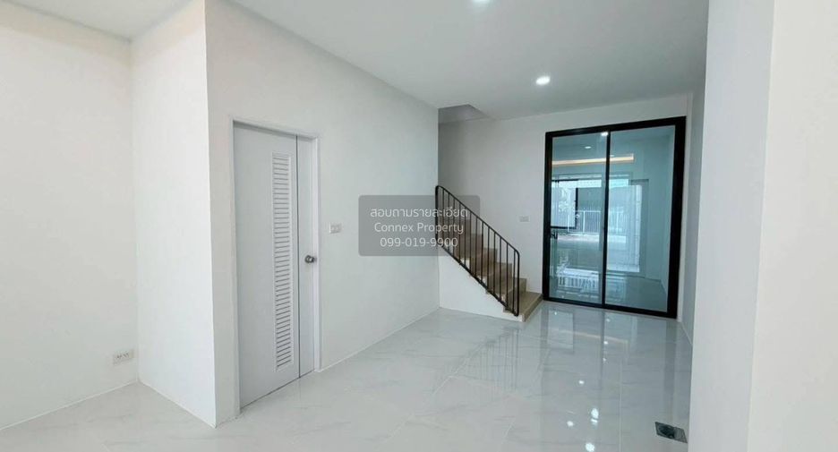 For sale 2 ベッドルーム townhouse in Don Mueang, Bangkok