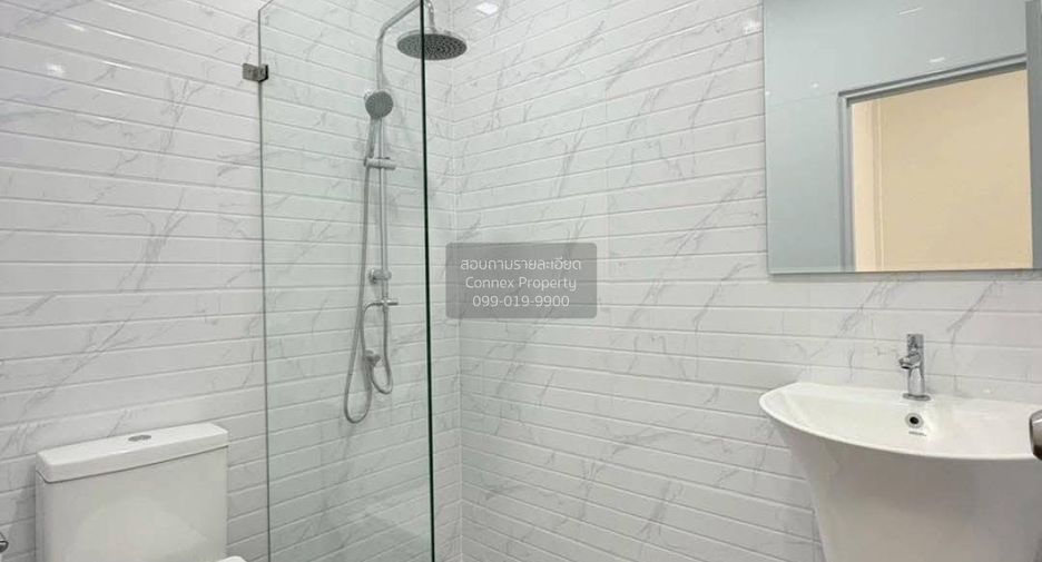 For sale 2 ベッドルーム townhouse in Don Mueang, Bangkok