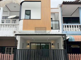 For sale 2 bedrooms townhouse in Don Mueang, Bangkok