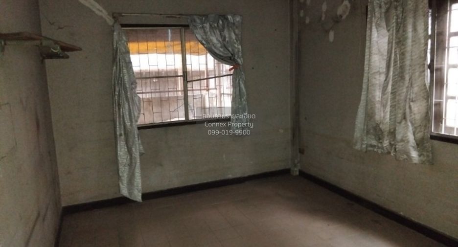 For sale 3 bedrooms house in Mueang Pathum Thani, Pathum Thani