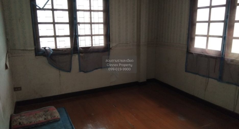 For sale 3 bedrooms house in Mueang Pathum Thani, Pathum Thani