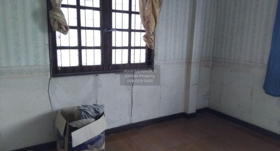 For sale 3 bedrooms house in Mueang Pathum Thani, Pathum Thani