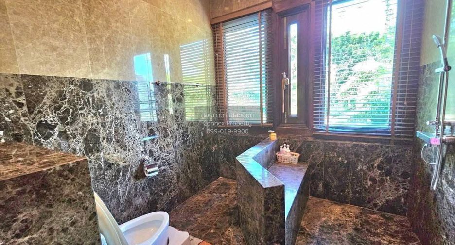 Haus zum Kauf mit 5 Zimmer in Si Racha, Chonburi