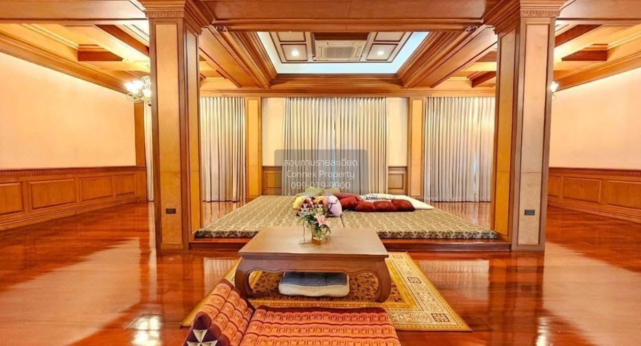 Haus zum Kauf mit 5 Zimmer in Si Racha, Chonburi