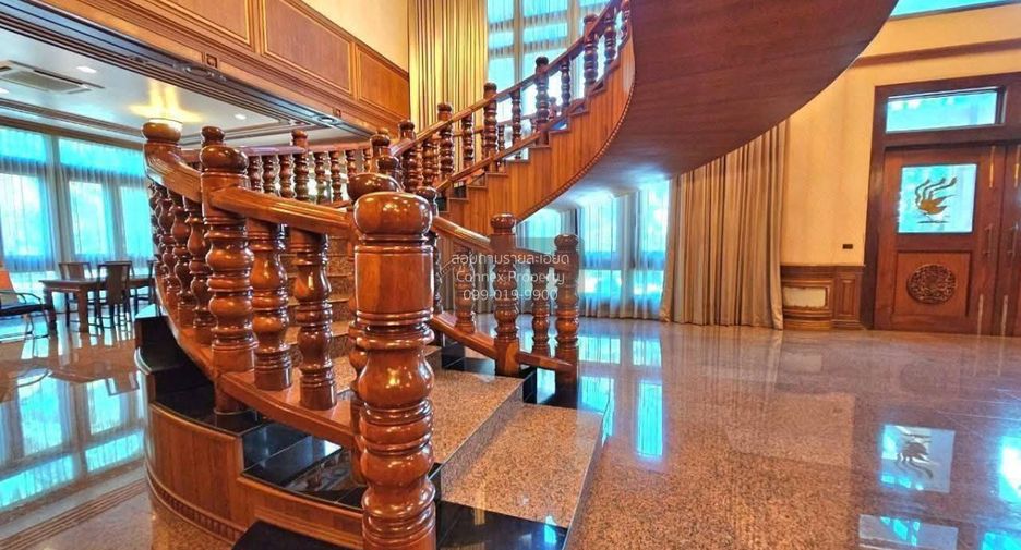 Haus zum Kauf mit 5 Zimmer in Si Racha, Chonburi