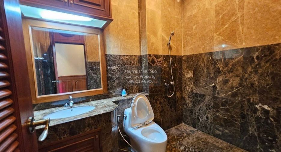 Haus zum Kauf mit 5 Zimmer in Si Racha, Chonburi