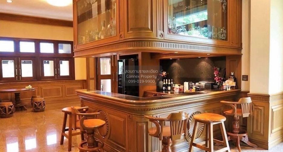 Haus zum Kauf mit 5 Zimmer in Si Racha, Chonburi