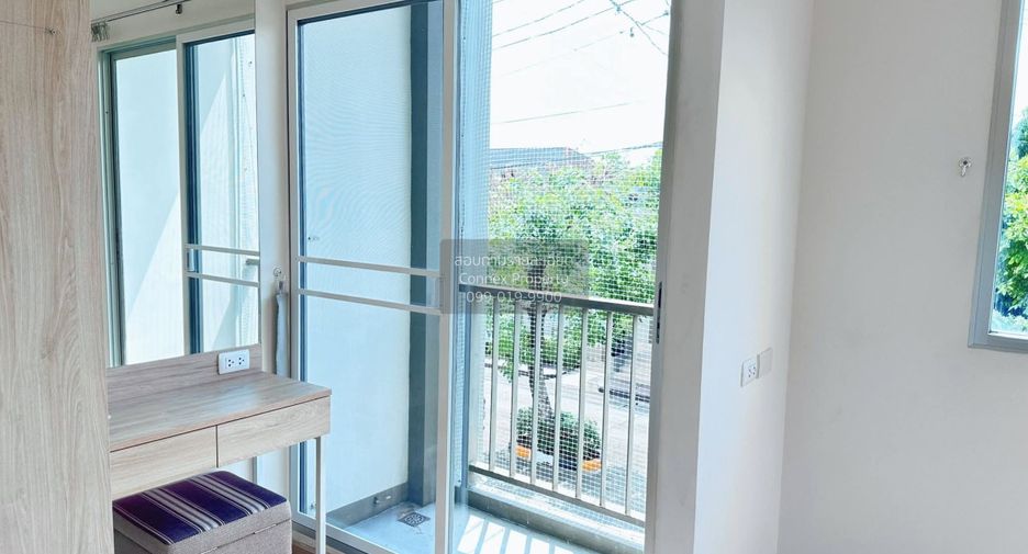 À vendre 3 chambres maison de ville à Thanyaburi, Pathum Thani