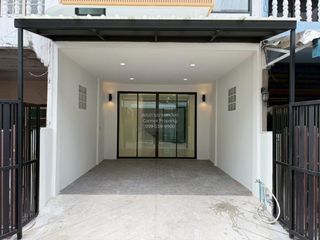 For sale 2 bedrooms townhouse in Don Mueang, Bangkok
