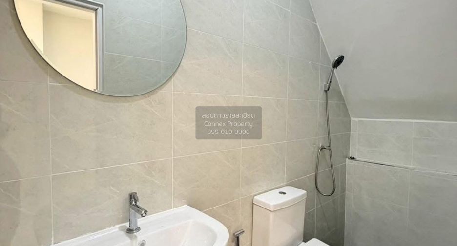 For sale 2 bedrooms townhouse in Don Mueang, Bangkok
