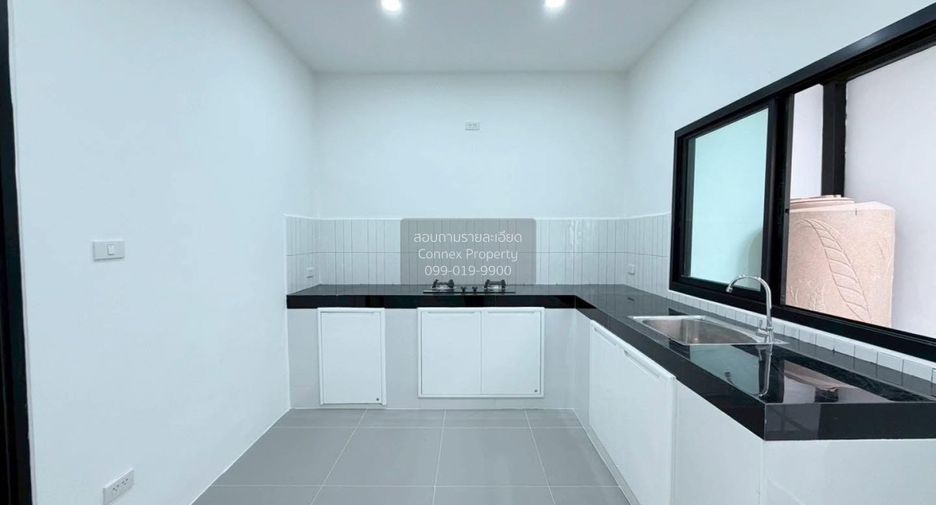 For sale 2 bedrooms townhouse in Don Mueang, Bangkok