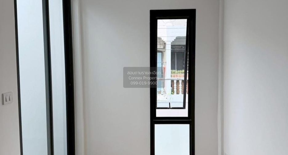 For sale 2 bedrooms townhouse in Don Mueang, Bangkok