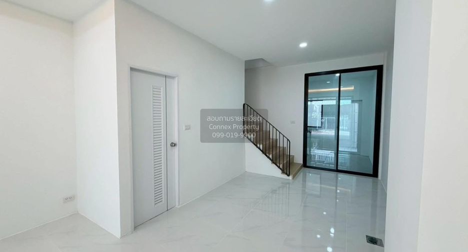 For sale 2 bedrooms townhouse in Don Mueang, Bangkok