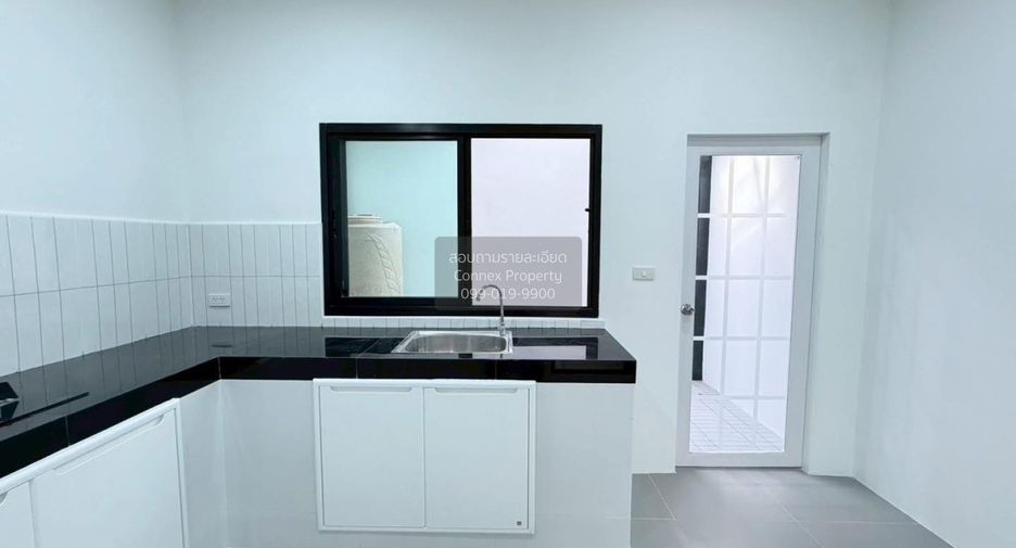 For sale 2 bedrooms townhouse in Don Mueang, Bangkok
