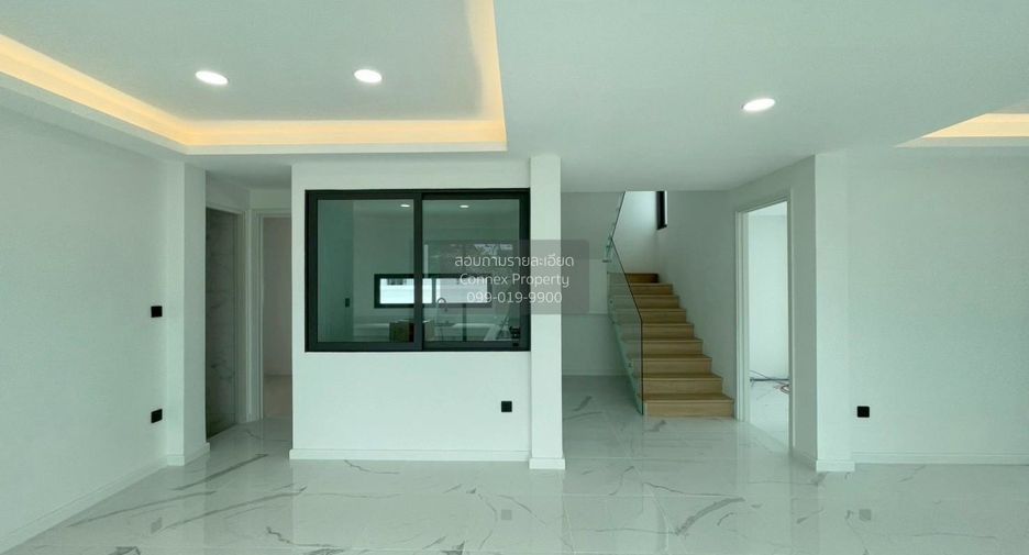 For sale 4 bedrooms house in Chatuchak, Bangkok