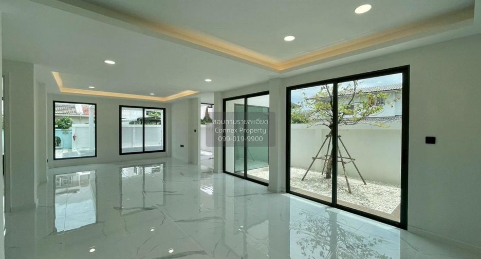 For sale 4 bedrooms house in Chatuchak, Bangkok