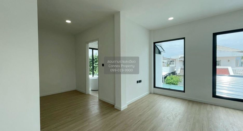 For sale 4 bedrooms house in Chatuchak, Bangkok