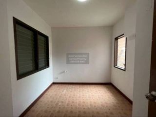 Casa en venta de 3 habitaciones en Phutthamonthon, Nakhon Pathom