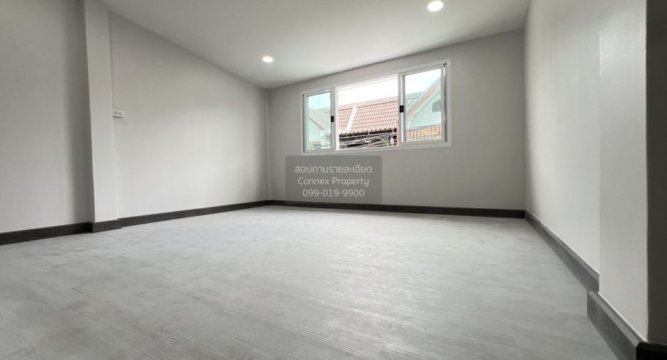 Reihenhaus zum Kauf mit 3 Zimmer in Bang Kapi, Bangkok
