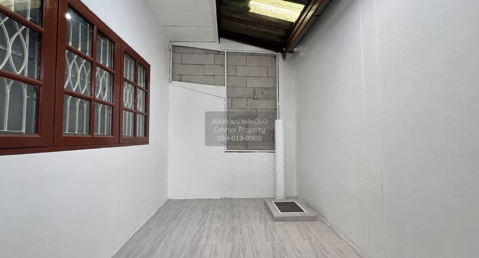 Reihenhaus zum Kauf mit 2 Zimmer in Bang Kapi, Bangkok