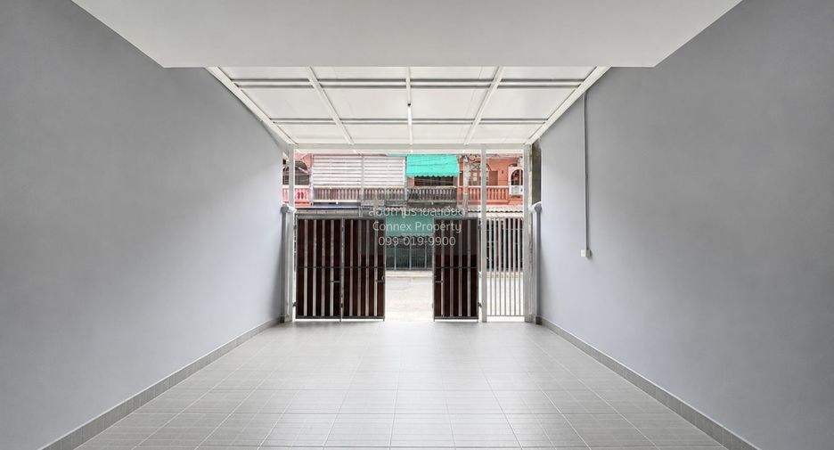 Reihenhaus zum Kauf mit 2 Zimmer in Bang Kapi, Bangkok