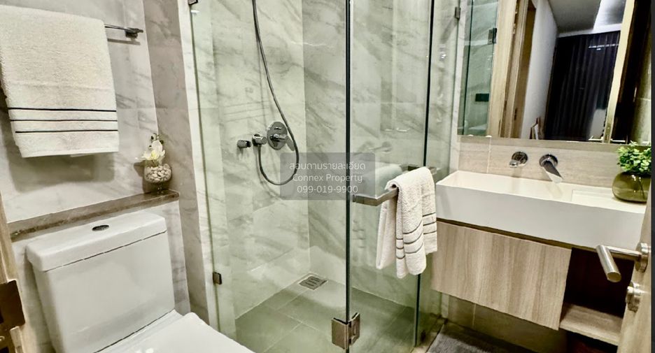 For sale 3 bedrooms condo in Watthana, Bangkok