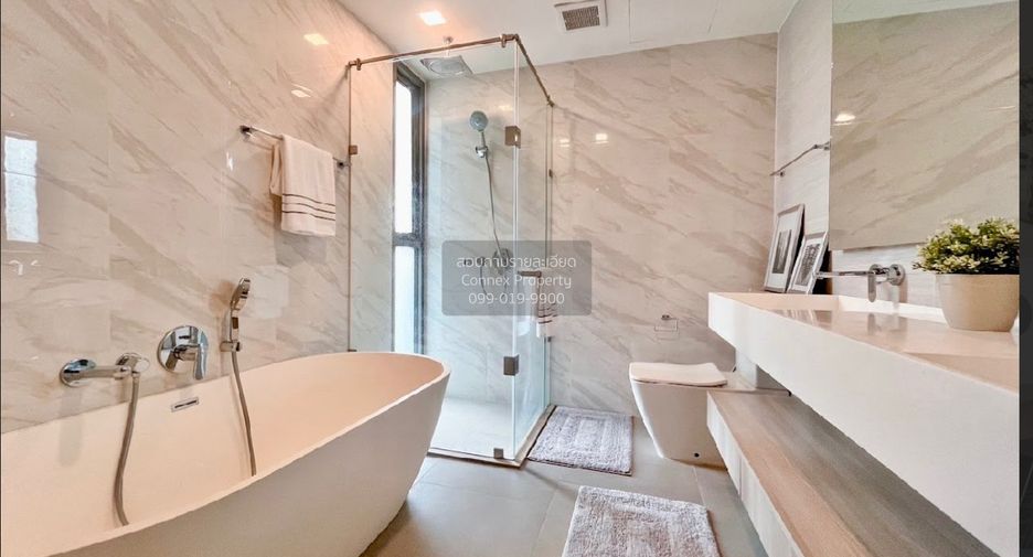For sale 3 bedrooms condo in Watthana, Bangkok