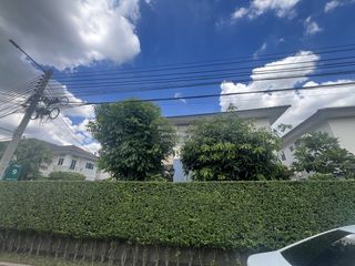 For sale 4 bedrooms house in Don Mueang, Bangkok