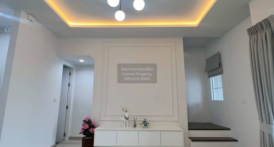 For sale 3 bedrooms townhouse in Khlong Sam Wa, Bangkok