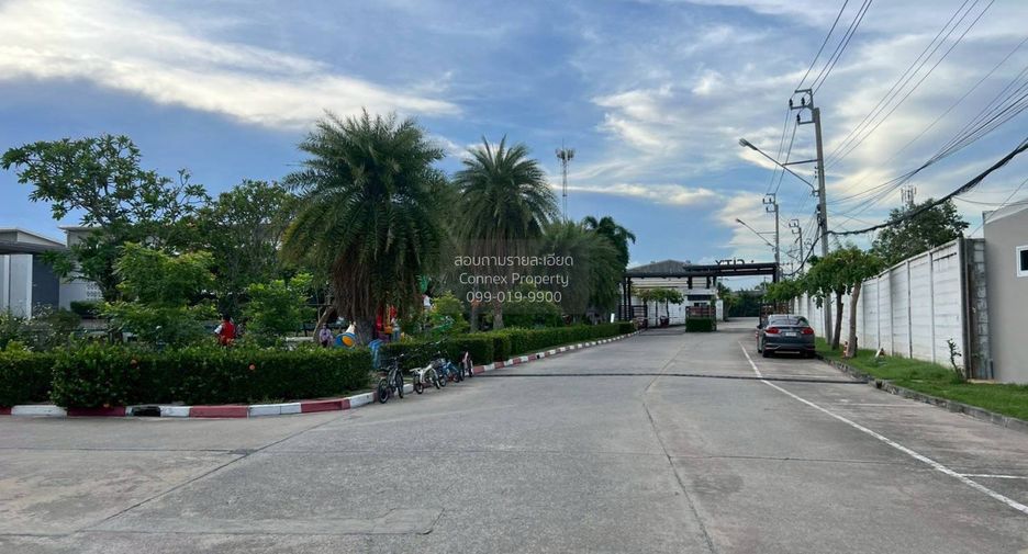 For sale 3 bedrooms townhouse in Khlong Sam Wa, Bangkok