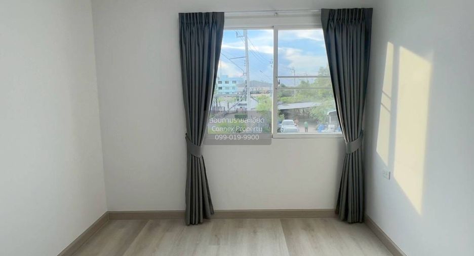 For sale 3 bedrooms townhouse in Khlong Sam Wa, Bangkok