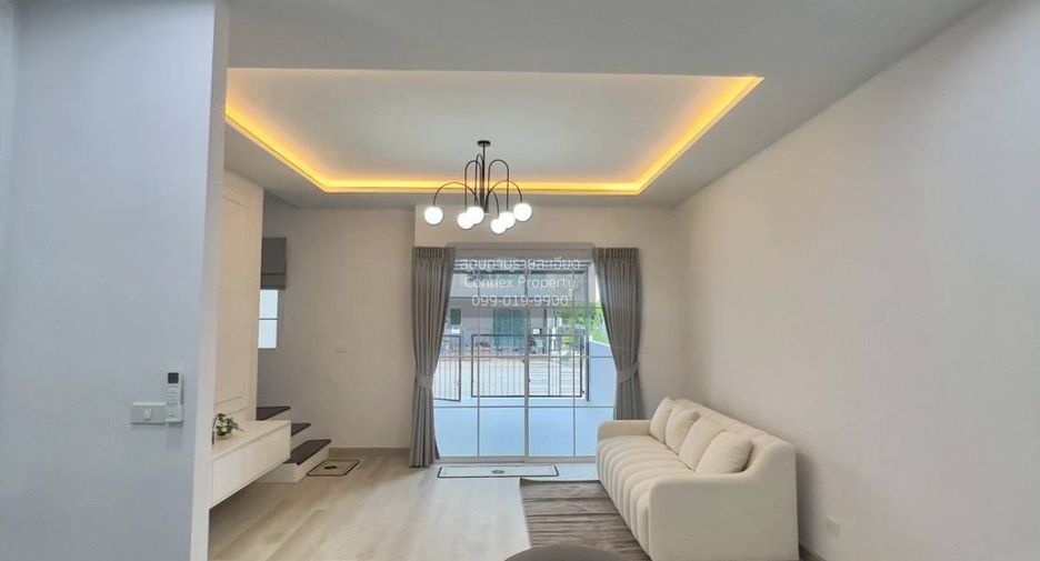 For sale 3 bedrooms townhouse in Khlong Sam Wa, Bangkok