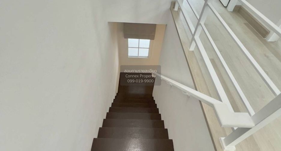 For sale 3 bedrooms townhouse in Khlong Sam Wa, Bangkok
