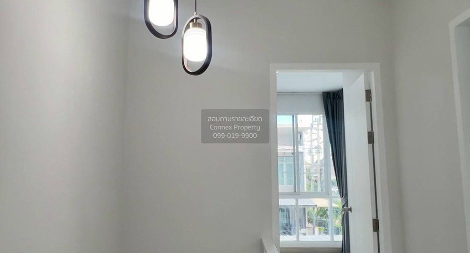 For sale 3 bedrooms townhouse in Khlong Sam Wa, Bangkok