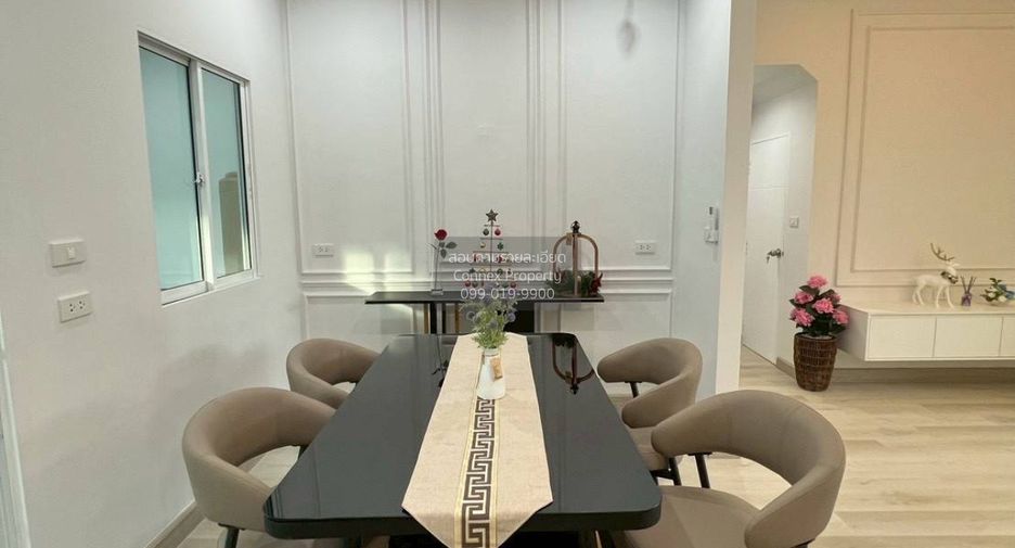 For sale 3 bedrooms townhouse in Khlong Sam Wa, Bangkok