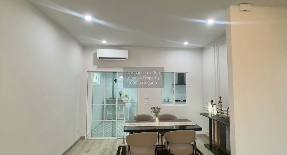 For sale 3 bedrooms townhouse in Khlong Sam Wa, Bangkok