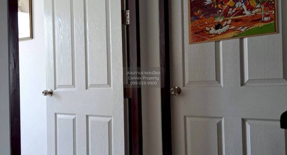 For rent 5 bedrooms townhouse in Min Buri, Bangkok